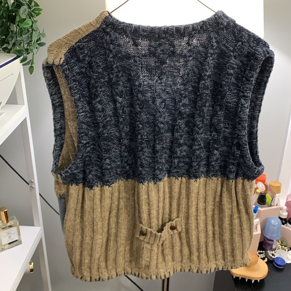 Sweater. Final Discount - image 2